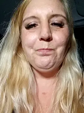 BecciDeluxe on StripChat