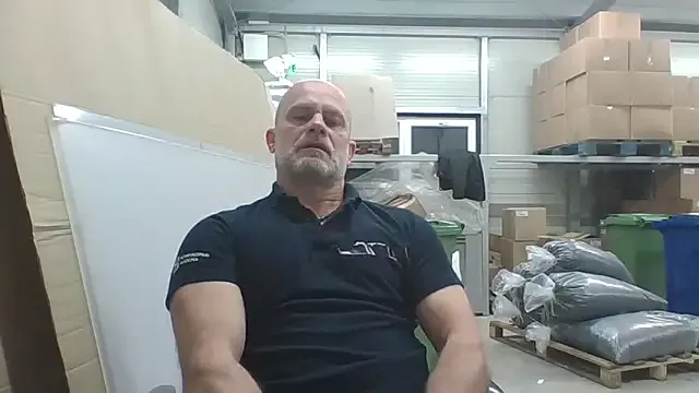 Boomerhun — naked lying on the floor and masturbate