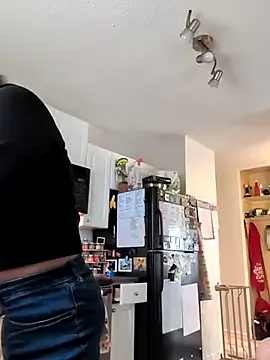 StripChat Canadian_BBW is Freechat Canadian_BBW — Outside naked