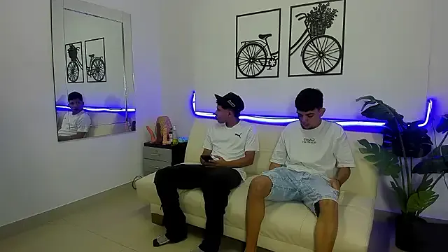 Crazy_nigth01 — DEEPTHROAT HOLDING TO THE BALL