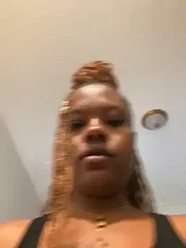 Dellah27 — Finger+squirts