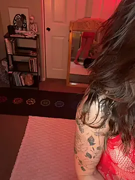 DesertLuxe on StripChat