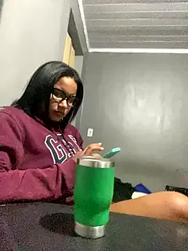 Didi3699 on StripChat