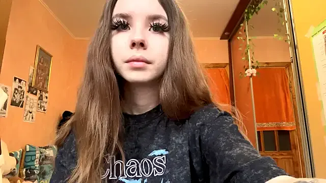 EhtelBiondi on StripChat