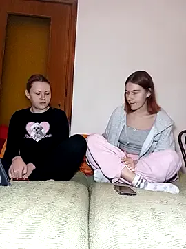 ella_maya on StripChat