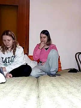ella_maya on StripChat