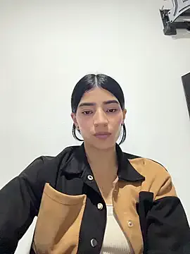 Ema_Rose_