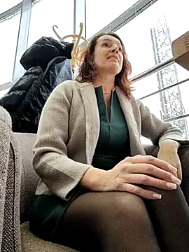 EvaXOAir — Make me horny in publik