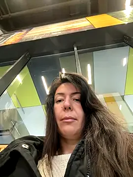 eveangelll — Squirt in locker GYM (pvt open)