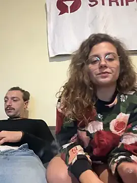 StripChat ItalianiMuli is Freechat ItalianiMuli — Usciamo : IO TUTTA NUDA SOTTO