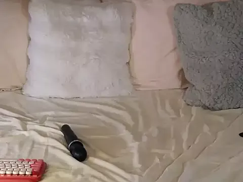 KatalinaRouge on StripChat