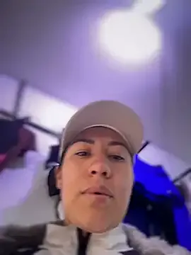 kim_monti — open your ass +oil ass +spank