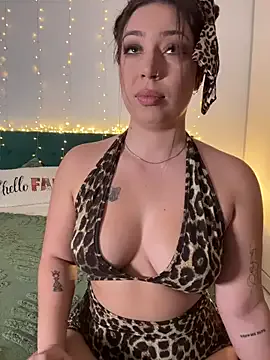 StripChat KimArts is Freechat KimArts — Morning teaseee