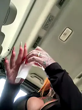 krysstal003 — Squirt out of car + vid last tipper