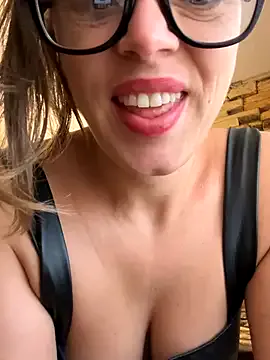 ladywithbigass — Mega long squirt naked Str way public
