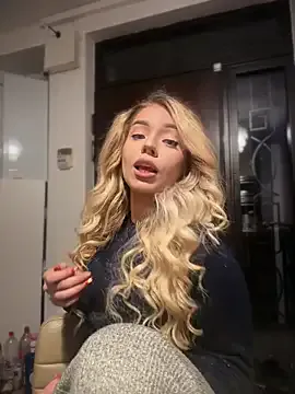 maddisonblush on StripChat