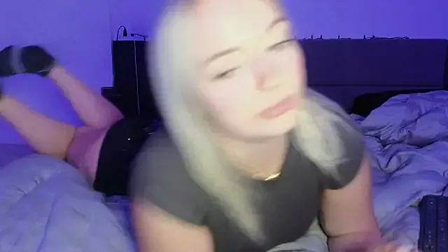 margot_robbie7 — dildo blowjob