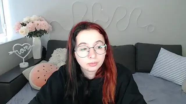 Mini_Diva on StripChat
