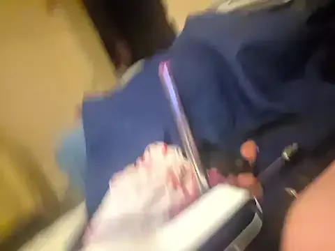 minierose — 4 doigts dans la chatte