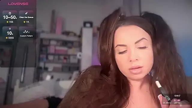 MyPhoenix — flash tits 2 min