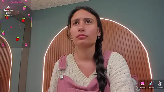 StripChat NayeCloud is Freechat NayeCloud — SHOW TITS