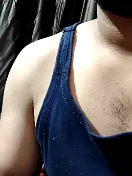 Pink-Pussy-Russian — Kiss In public 