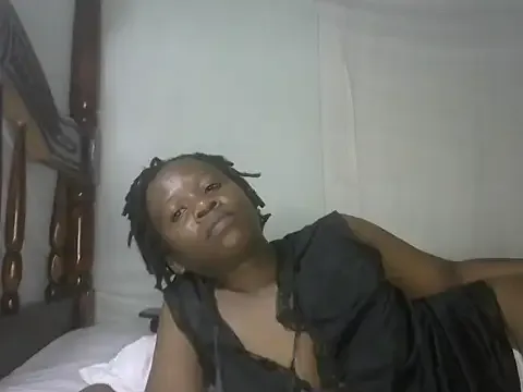 Freechat Queentesi on StripChat