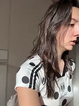 RealJuliette — Last tipper gets 3 hot pics