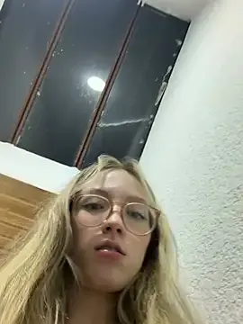 ReenKitty on StripChat