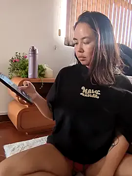 StripChat RenEnvy is Freechat RenEnvy — First orgasm of the day