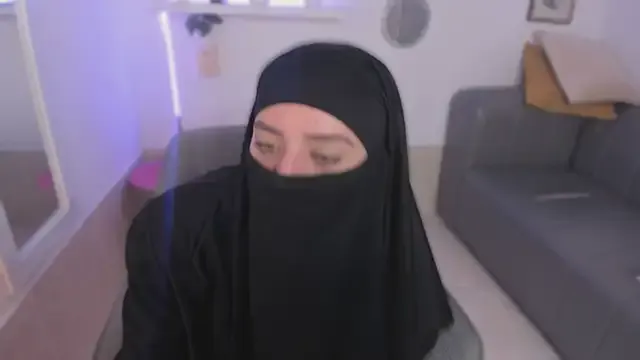 salma_arabicc — show sexy boobs
