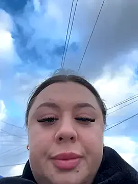 Sara_Slow on StripChat