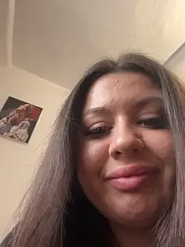 Sara_Slow on StripChat