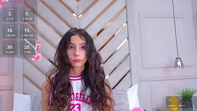 Sarah-Grace — Rub Clit 