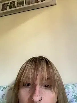 Sexy_Bulgarian_woman —  slap my :ass: 20 times