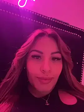 sexyyykloee — give me pleasure MAKE ME WET