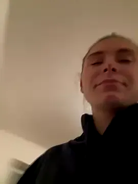 StripChat SophiiaStarr is Group SophiiaStarr — Wiggle my Ass Close-Up