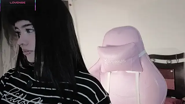 sweet_soup — Cameltoe then Finger my wet pussy+Tongue