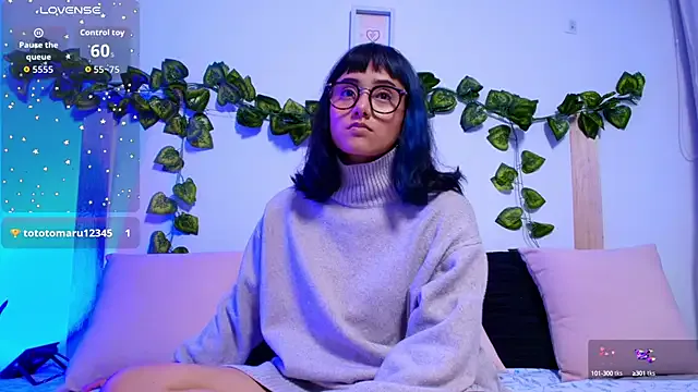tati_cardenas — Spread my sweet pussy 