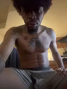 thefreakscomeoutatnight — Bust a but