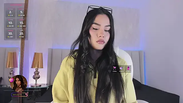 Tokio-Shuang — BOOBS OUT + SLOPPY BLOWJOB + SPIT BOOBS