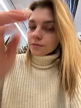 StripChat ValenciaShock is Freechat ValenciaShock — TAKE OFF TOP TO SHOW BOOBS