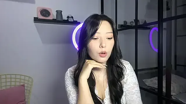 Freechat WonderMira on StripChat