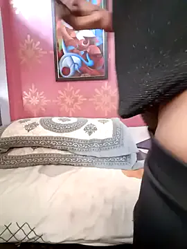 yourkajal — Pussy show