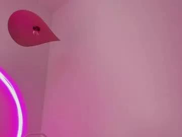 ariana_klart from Chaturbate