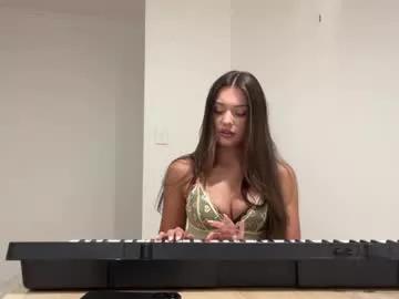 cassies1 from Chaturbate