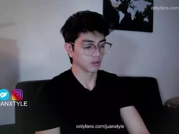 Photos of juancamroom from Chaturbate is Freechat