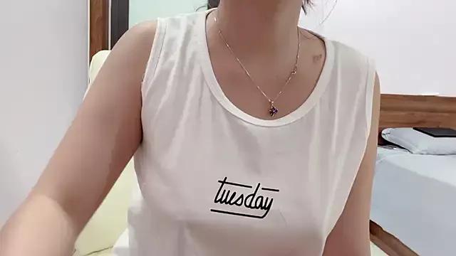 _____Lunaa_____ from StripChat is Freechat
