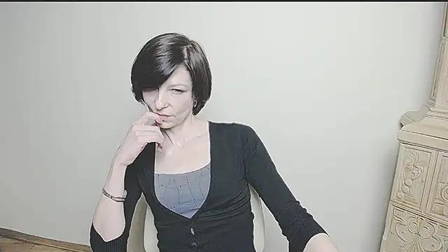 Try the hottest girls free webcams as they get au naturel and get naked fulfilling your nuttiest whims.