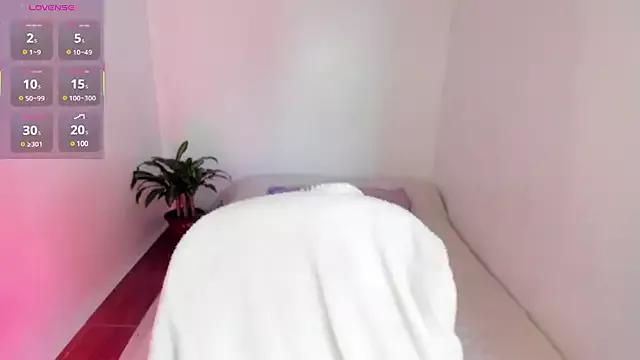 _Aria_Moon_ from StripChat is Freechat